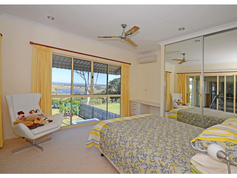 8 Regency Avenue, Urraween QLD 4655