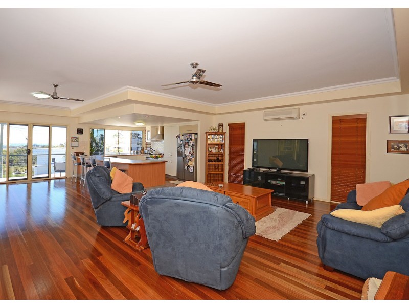 8 Regency Avenue, Urraween QLD 4655