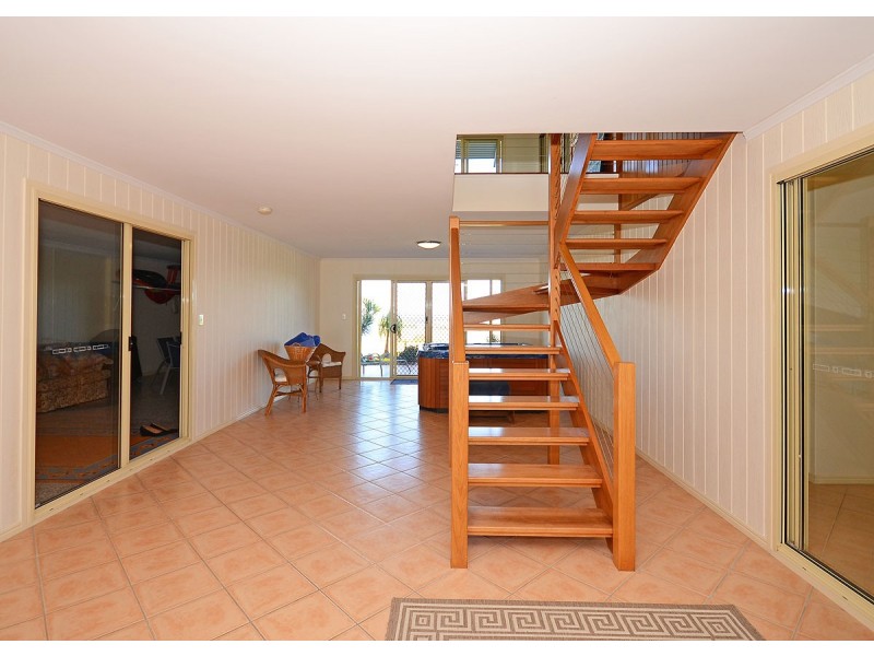 8 Regency Avenue, Urraween QLD 4655