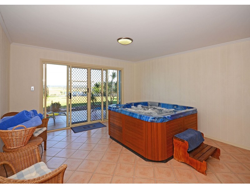 8 Regency Avenue, Urraween QLD 4655