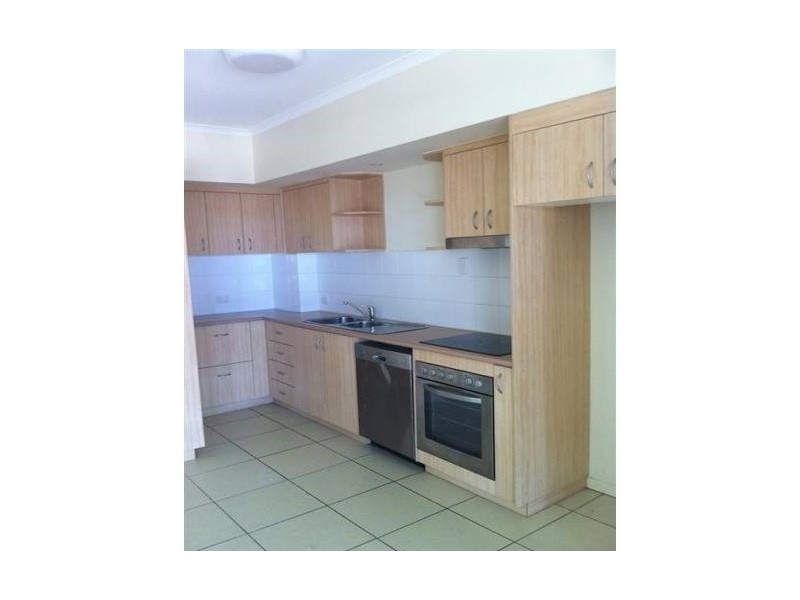 2/70 Main St., Pialba QLD 4655