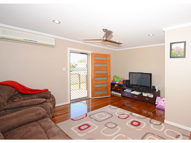 21 Urangan Street, Hervey Bay QLD 4655
