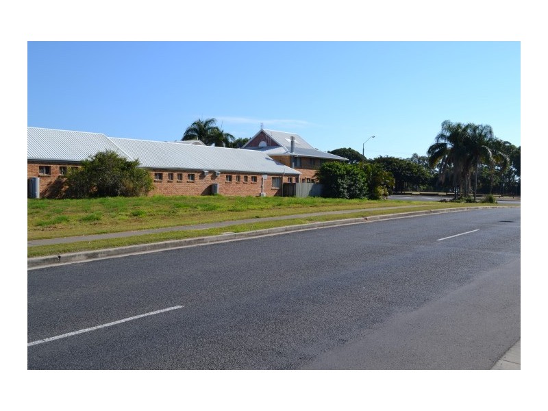 310 Esplanade, Pialba QLD 4655