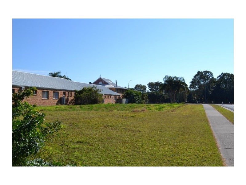 310 Esplanade, Pialba QLD 4655