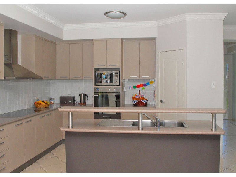 13 Blue Lagoon Way, Dundowran Beach QLD 4655