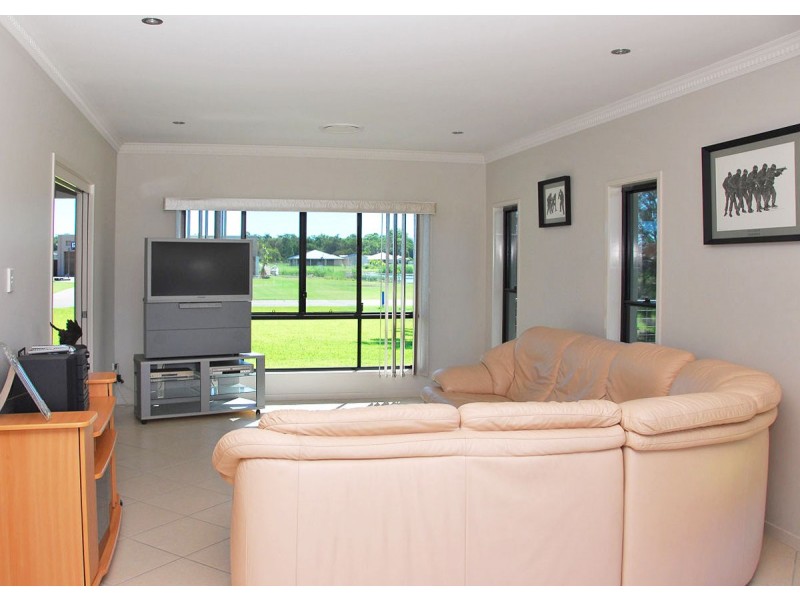 13 Blue Lagoon Way, Dundowran Beach QLD 4655