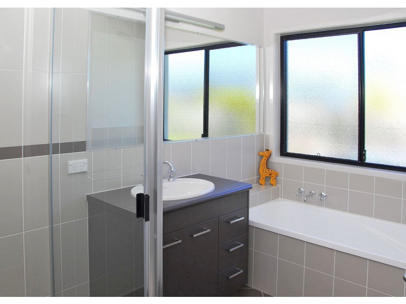 13 Blue Lagoon Way, Dundowran Beach QLD 4655