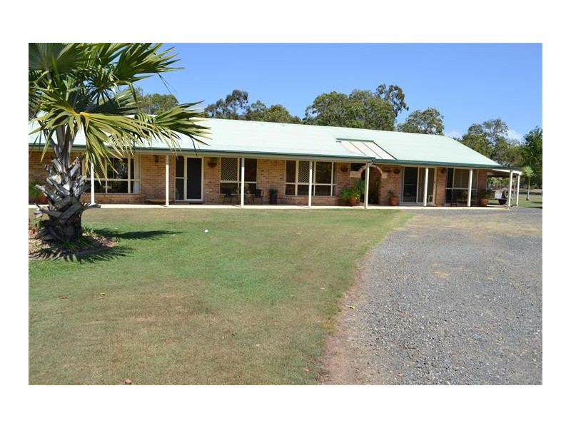 104 Seaview Drive, Booral QLD 4655
