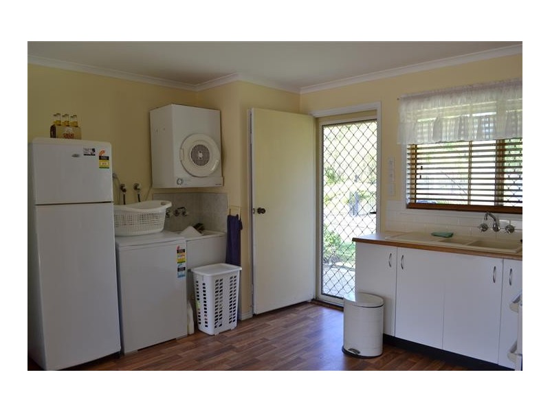 104 Seaview Drive, Booral QLD 4655