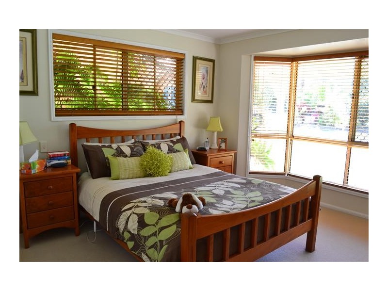 104 Seaview Drive, Booral QLD 4655