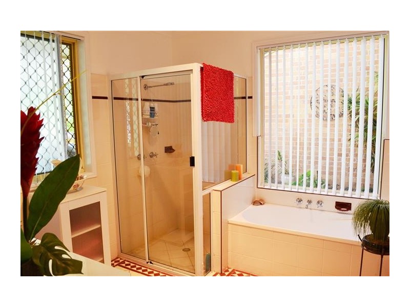 104 Seaview Drive, Booral QLD 4655