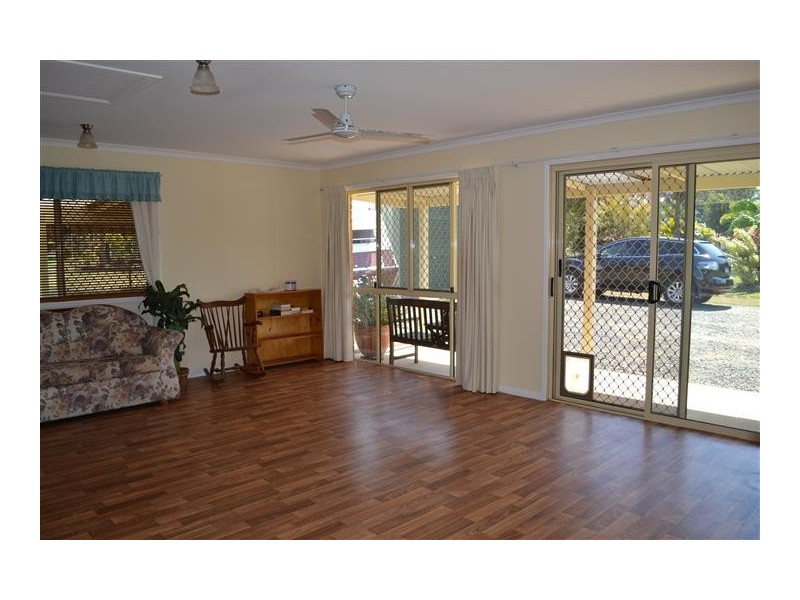 104 Seaview Drive, Booral QLD 4655