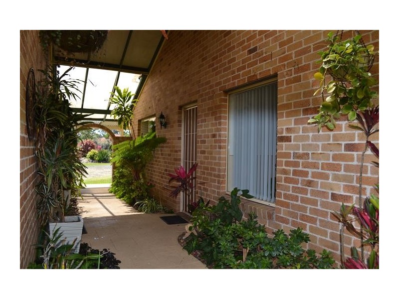 104 Seaview Drive, Booral QLD 4655