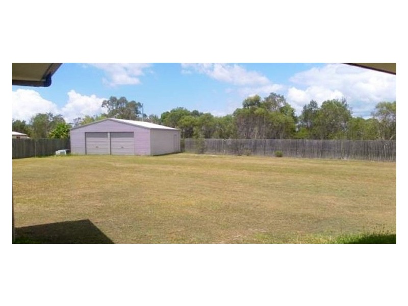 34 Sandalwood Dr, Wondunna QLD 4655