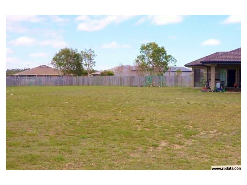 34 Sandalwood Dr, Wondunna QLD 4655