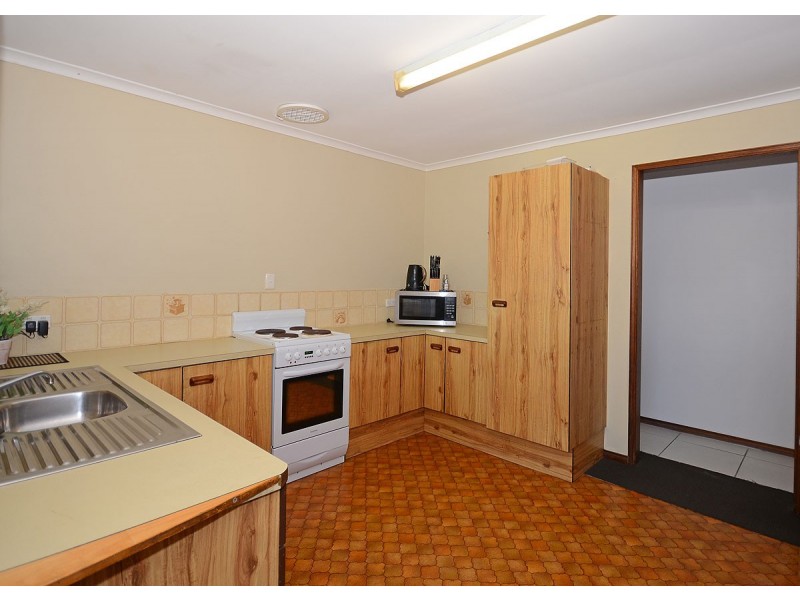 19 Barilba St, Scarness QLD 4655