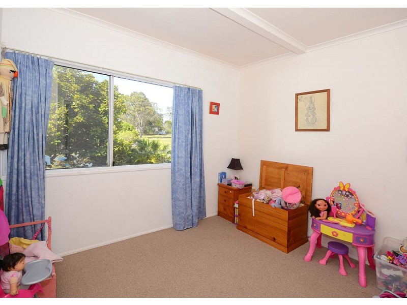 85 Seaview Drive, Booral QLD 4655