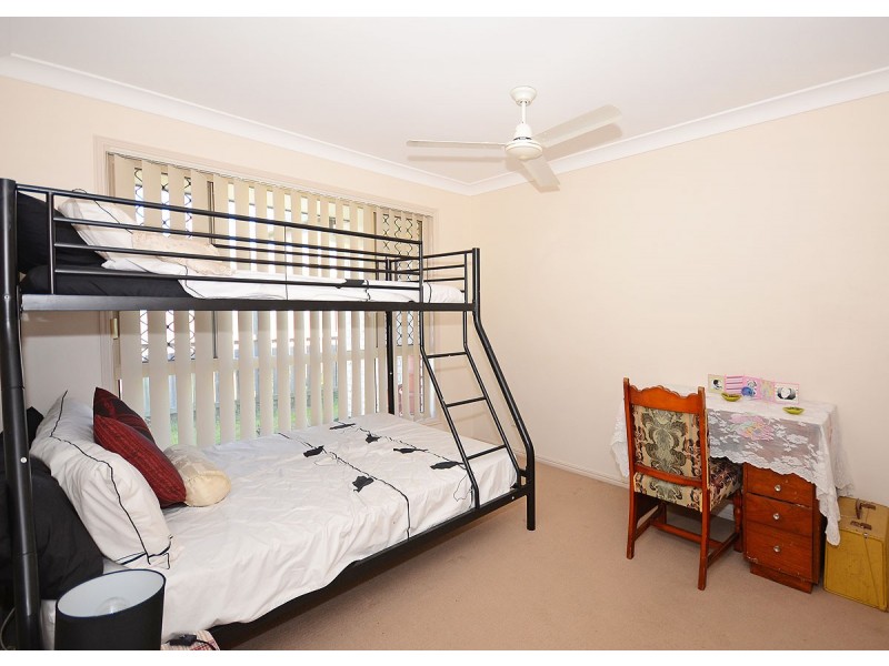 136 Emerald Park Way, Urangan QLD 4655