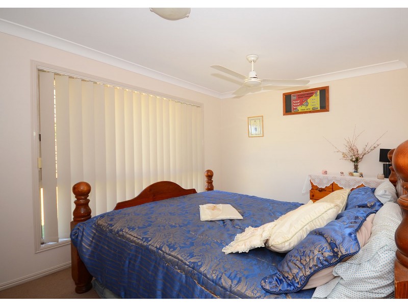 136 Emerald Park Way, Urangan QLD 4655