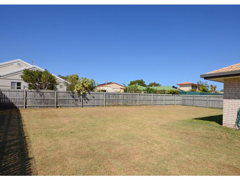 136 Emerald Park Way, Urangan QLD 4655