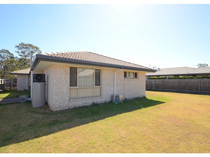 136 Emerald Park Way, Urangan QLD 4655