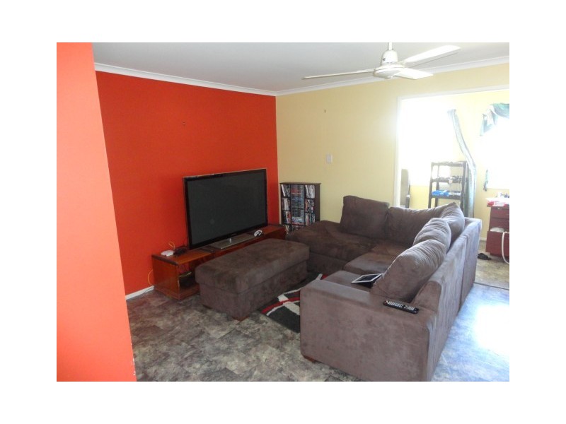 41 Saunders Street, Point Vernon QLD 4655