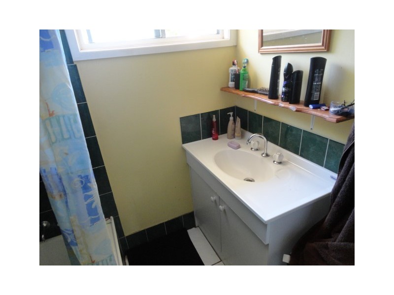 41 Saunders Street, Point Vernon QLD 4655