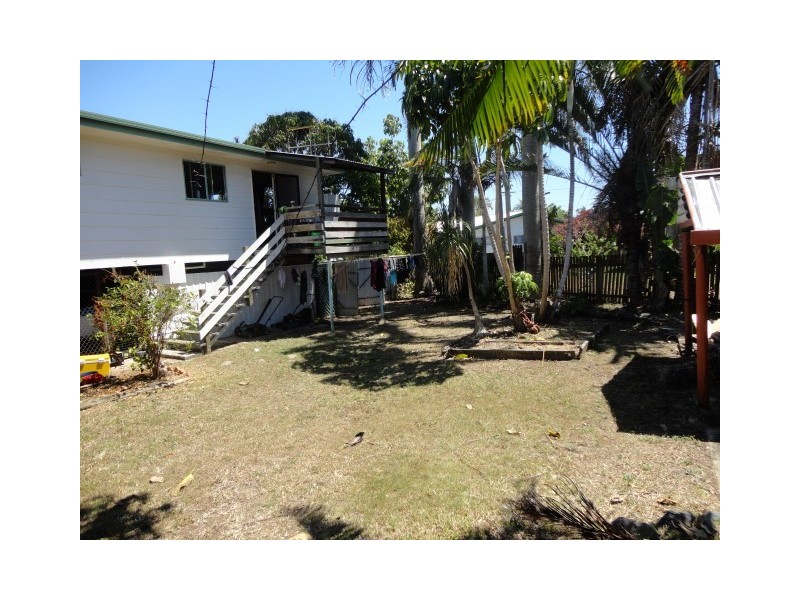 41 Saunders Street, Point Vernon QLD 4655