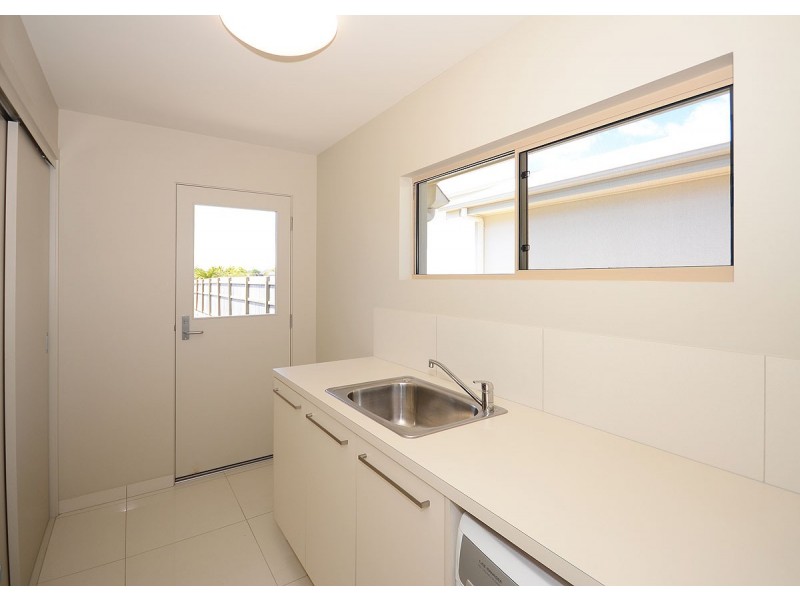 3 Mermaid Court, Eli Waters QLD 4655