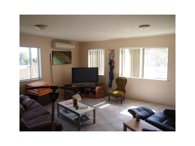 4/458 Esplanade, Torquay QLD 4655