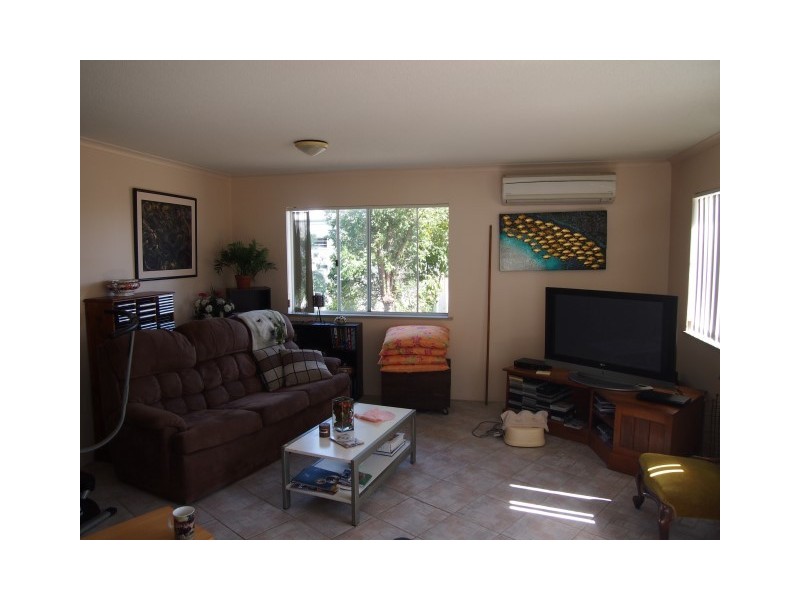 4/458 Esplanade, Torquay QLD 4655