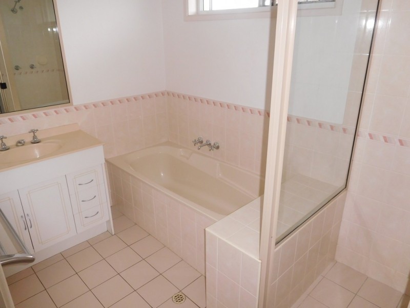 78 Caddy Avenue, Urraween QLD 4655