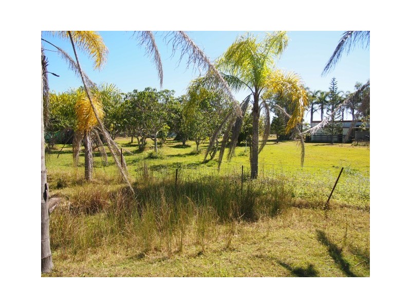 45 Shore Road West, Booral QLD 4655
