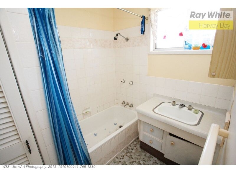16 Hayworth Street, Point Vernon QLD 4655