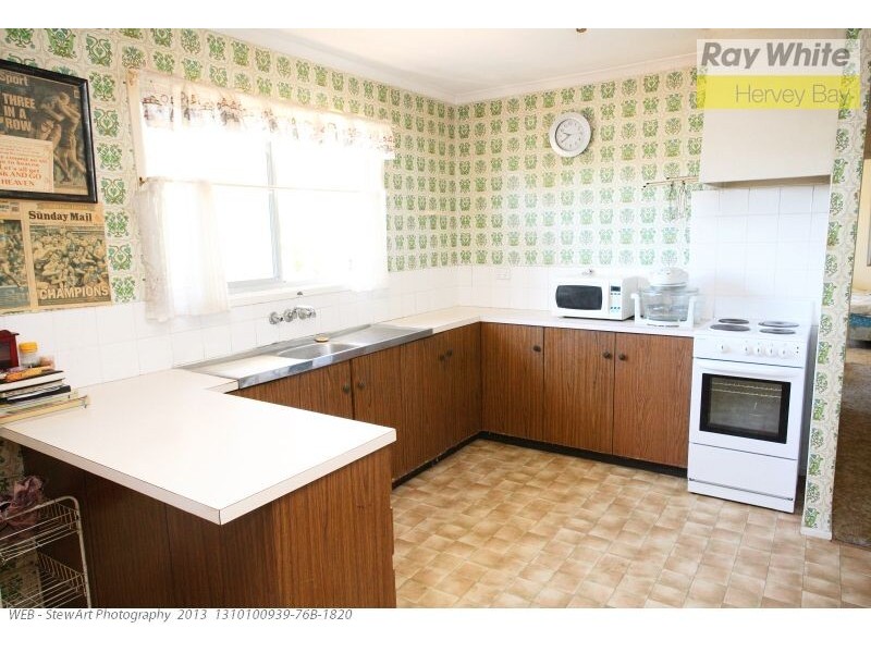 16 Hayworth Street, Point Vernon QLD 4655