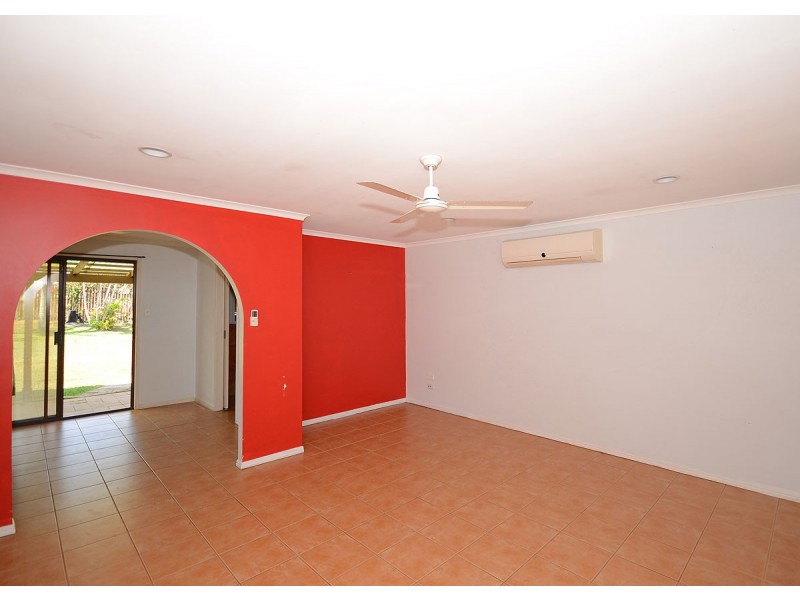 5 Bruce Street, Torquay QLD 4655