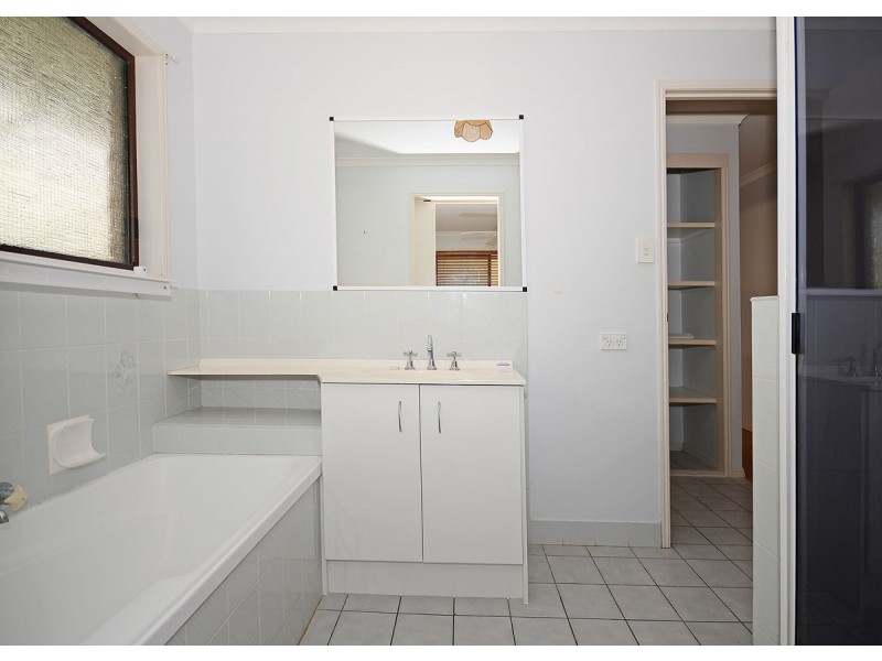 5 Bruce Street, Torquay QLD 4655