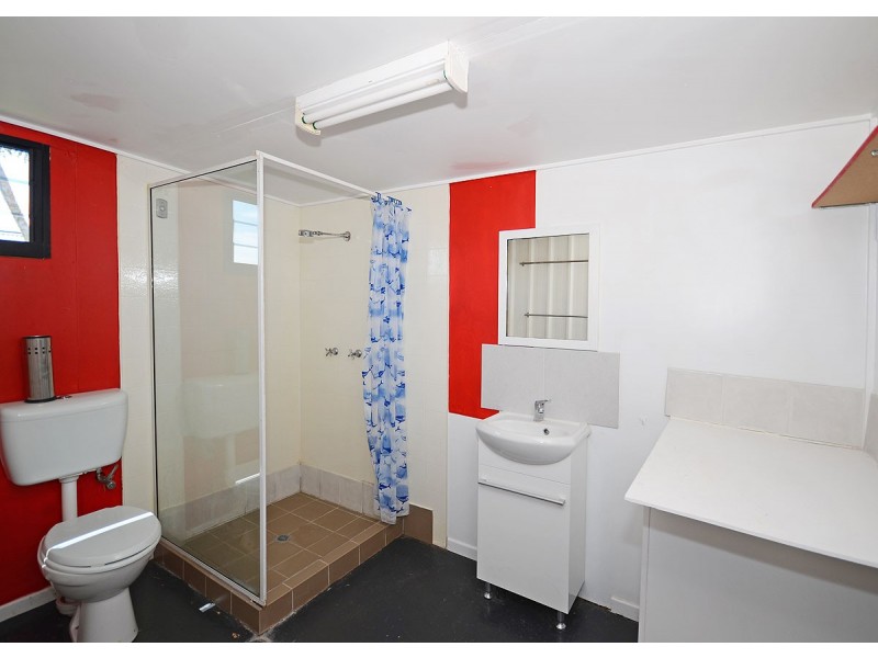 5 Bruce Street, Torquay QLD 4655