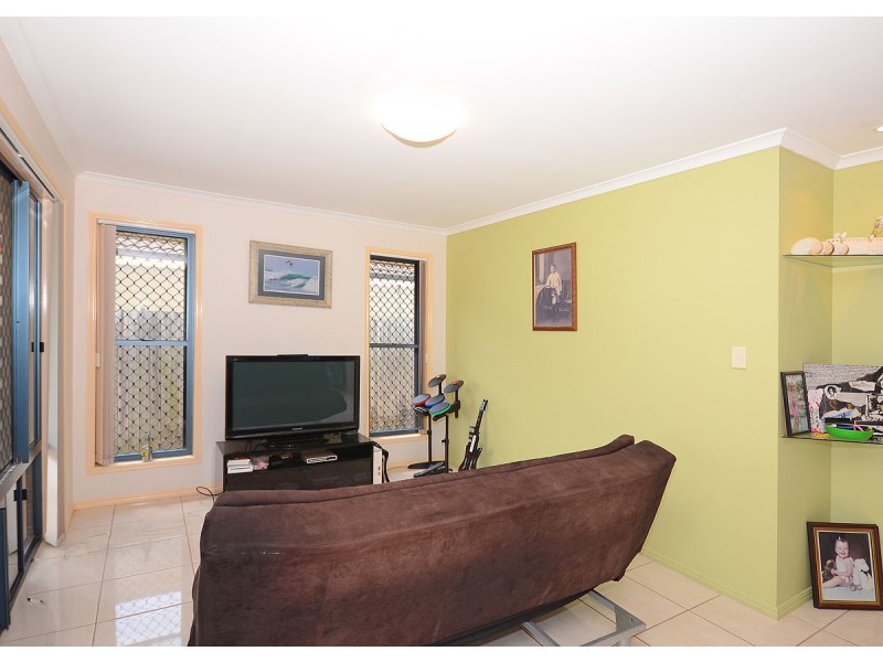 19 Heather Way, Urraween QLD 4655