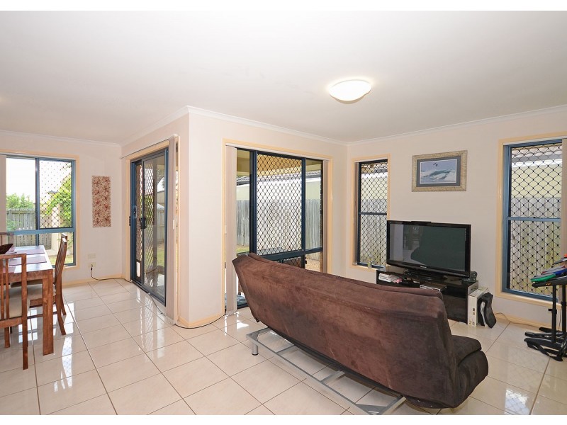 19 Heather Way, Urraween QLD 4655