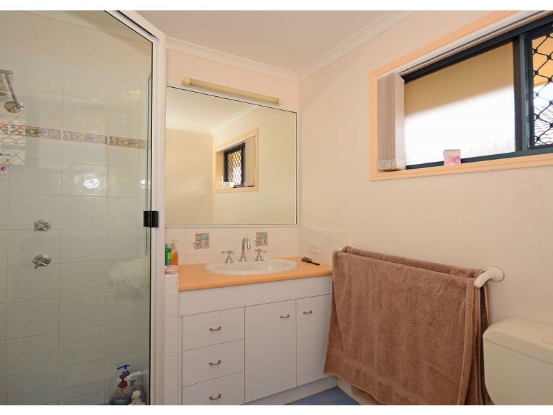 19 Heather Way, Urraween QLD 4655