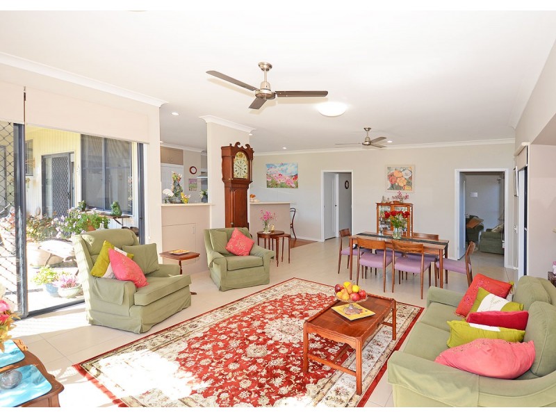 44 Honiton Street, Torquay QLD 4655