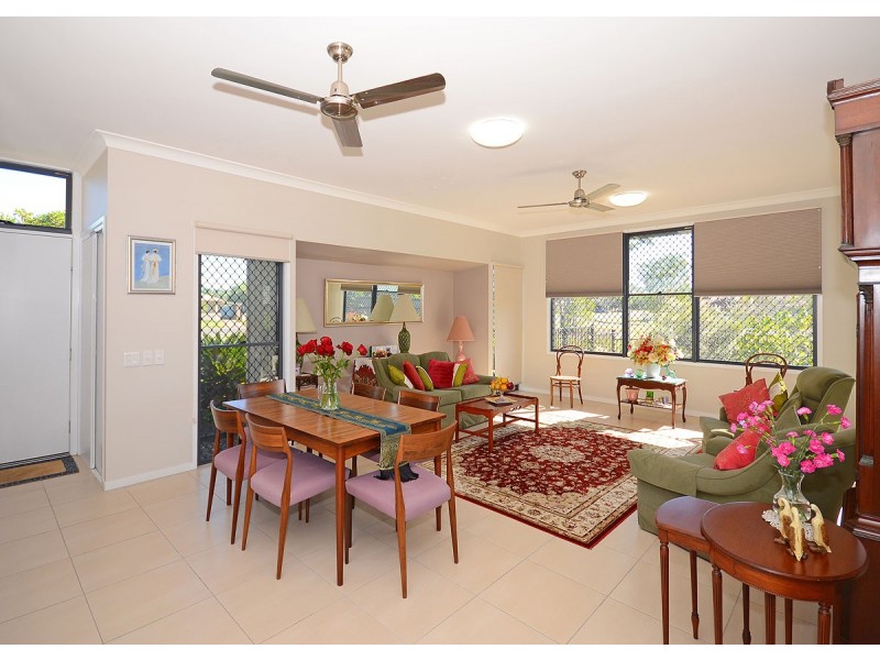 44 Honiton Street, Torquay QLD 4655