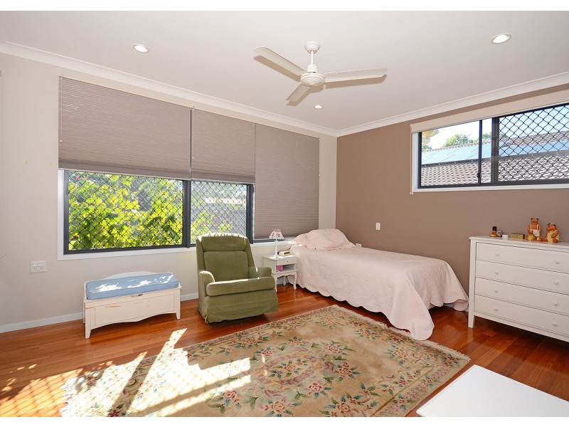 44 Honiton Street, Torquay QLD 4655