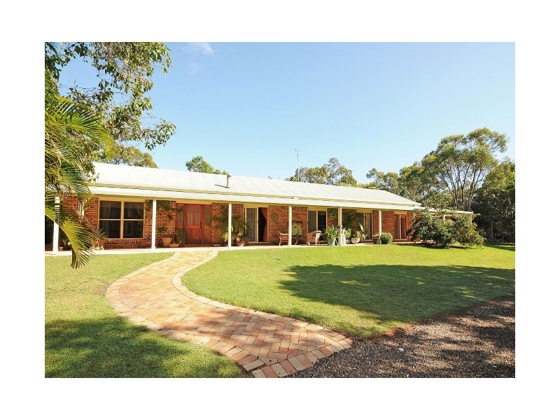 34 Senor Avenue, Urangan QLD 4655