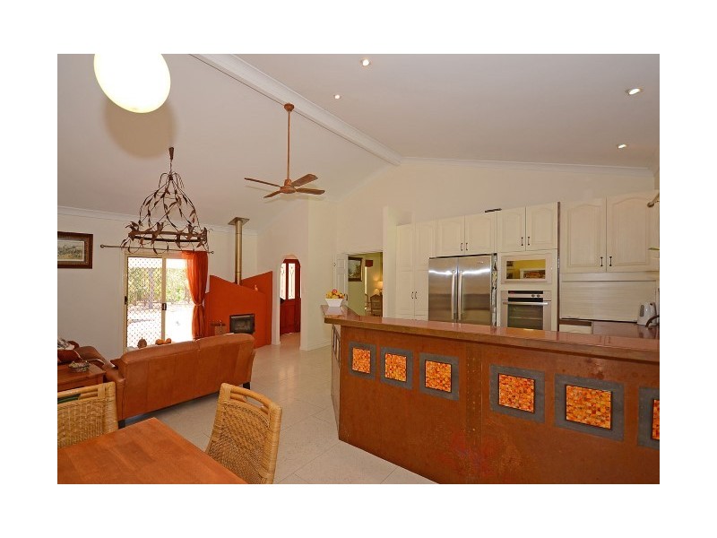34 Senor Avenue, Urangan QLD 4655