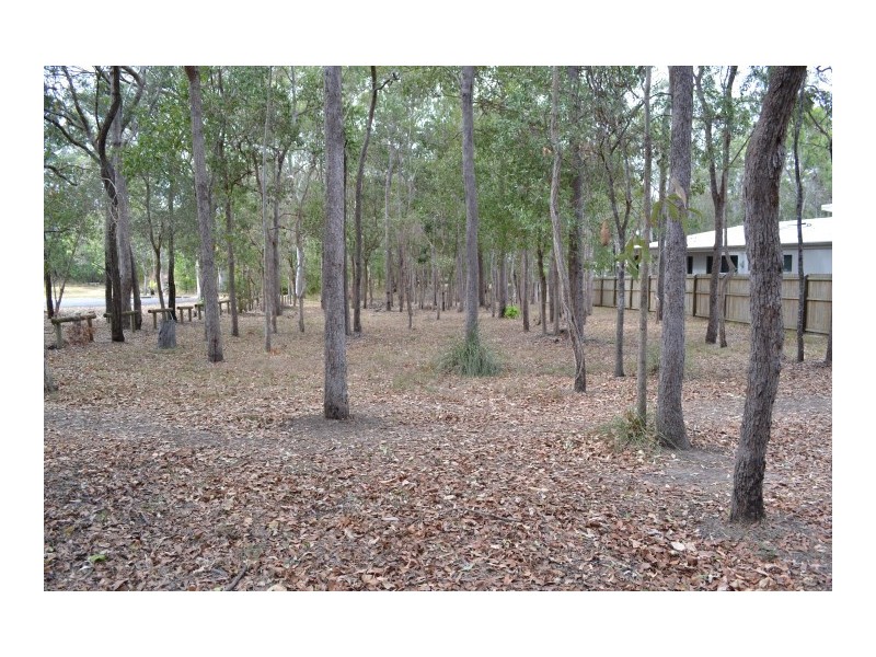 19 Parraweena Court, Point Vernon QLD 4655
