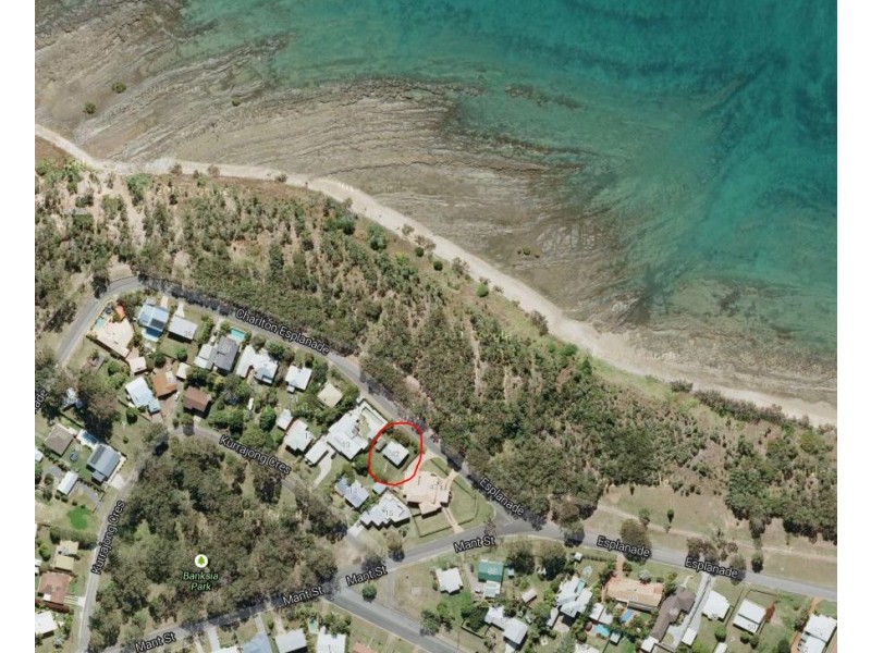 42 Esplanade, Point Vernon QLD 4655