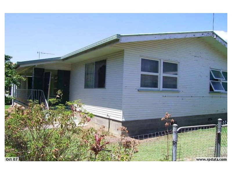 42 Esplanade, Point Vernon QLD 4655