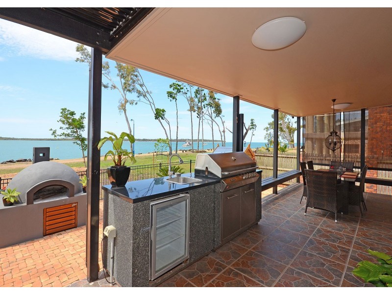 2 Burrum Street, Burrum Heads QLD 4659